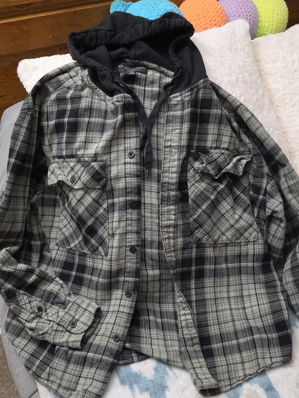 No Boundaries Black and Gray Plaid Button-Down Shirt with Hood